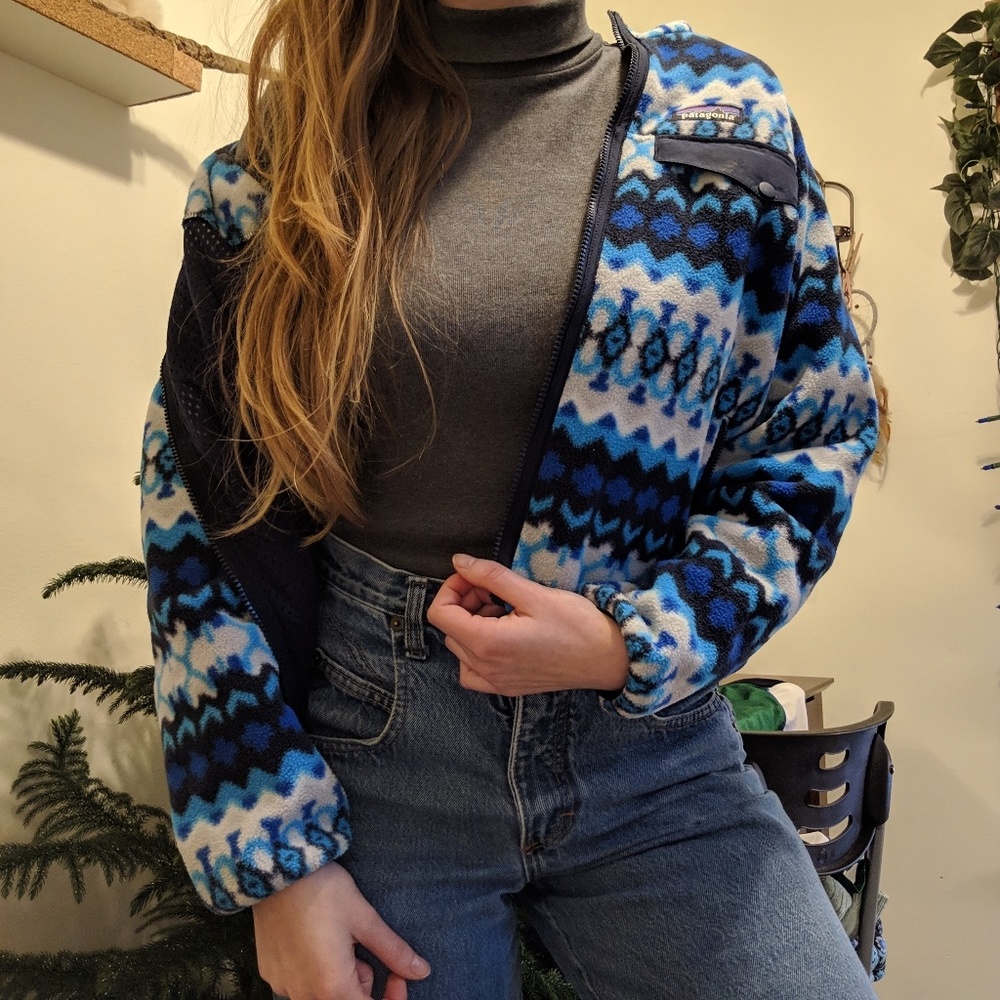 Zip-Up Blue & White Patagonia Fleece